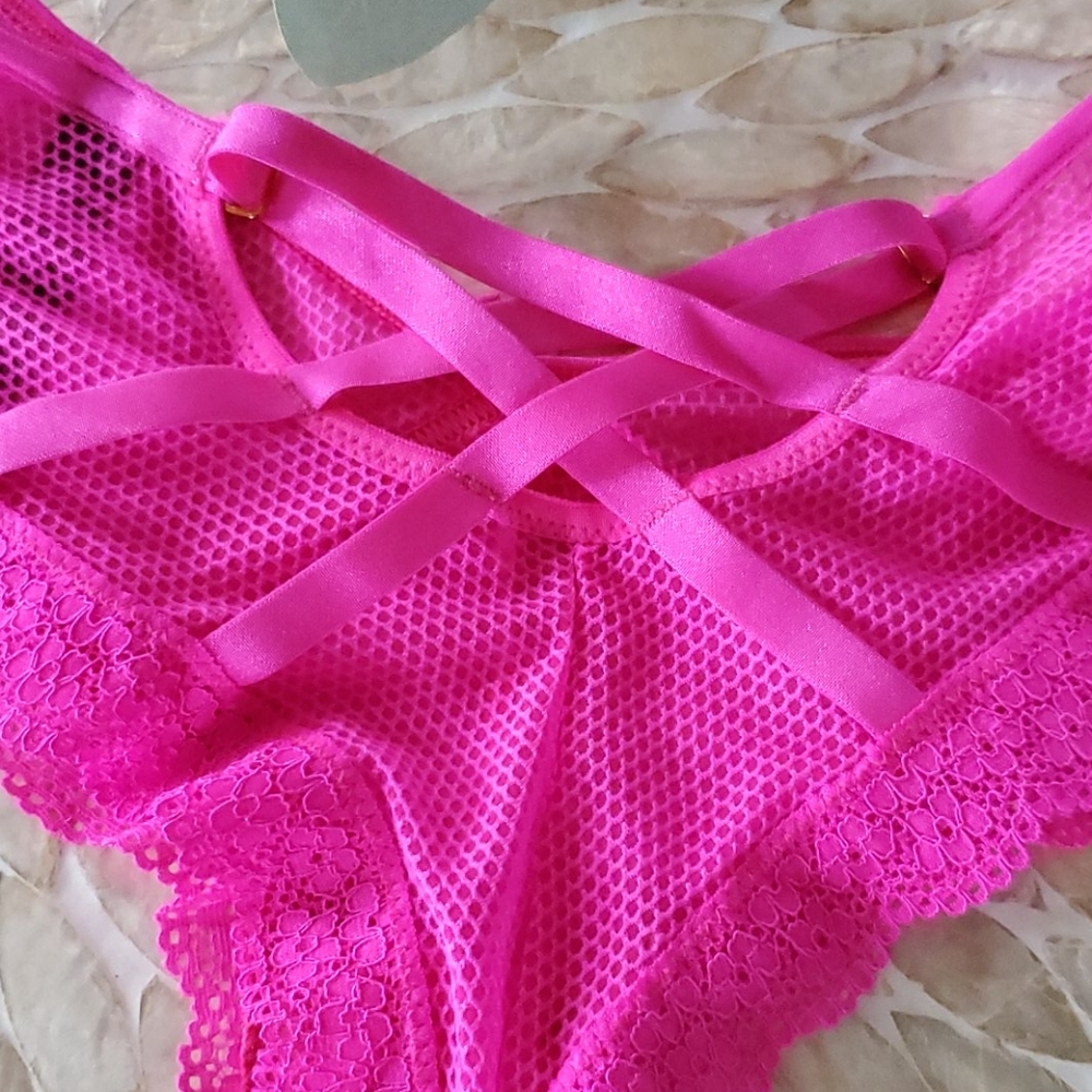 ❤ VICTORIA'S SECRET CHEEKY PANTY - Picture 4 of 6